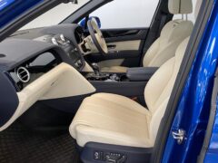 Thumbnail image: Bentley Bentayga 4.0d V8