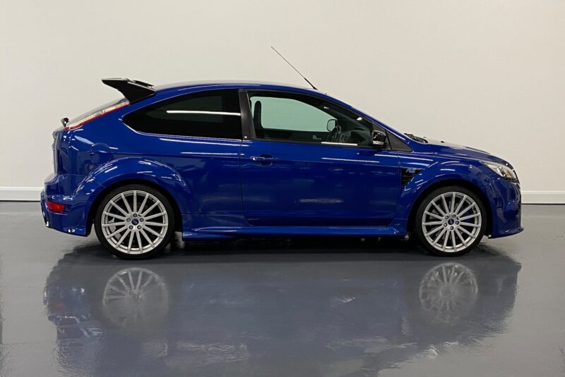  Ford Focus RS - MotorVault