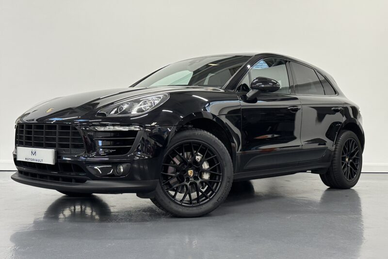 Porsche Macan 3.0T S - for sale at MotorVault