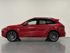 Thumbnail image: Porsche Cayenne 4.2 V8 SD