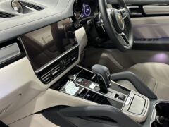 Thumbnail image: Porsche Cayenne Coupe E Hybrid