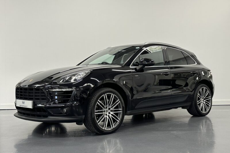 Porsche Macan 3.0i S - for sale at MotorVault