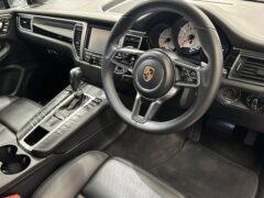 Thumbnail image: Porsche Macan 3.0i S