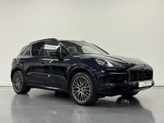 Thumbnail image: Porsche Cayenne 3.0 V6 E-Hybrid 17.9kWh Tiptronic S 4WD