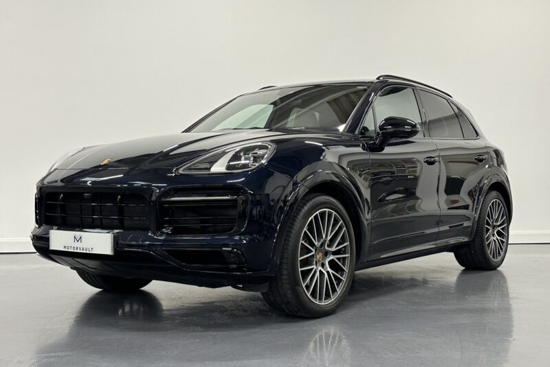 Porsche Cayenne 3.0 V6 E-Hybrid 17.9kWh Tiptronic S 4WD - for sale at MotorVault