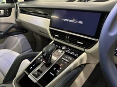 Thumbnail image: Porsche Cayenne 3.0 V6 E-Hybrid 17.9kWh Tiptronic S 4WD