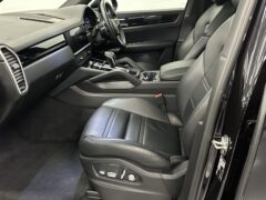 Thumbnail image: Porsche Cayenne 2.9 V6 S