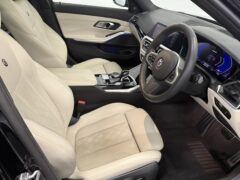 Thumbnail image: Alpina B3 Touring