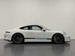 Thumbnail image: Porsche 911R