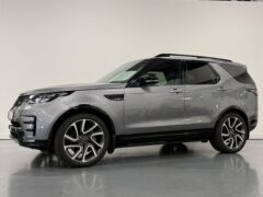 Thumbnail image: Land Rover Discovery 3.0 DV6 HSE Luxury