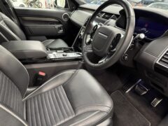 Thumbnail image: Land Rover Discovery 3.0 DV6 HSE Luxury