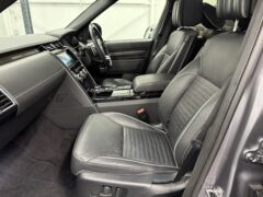 Thumbnail image: Land Rover Discovery 3.0 DV6 HSE Luxury