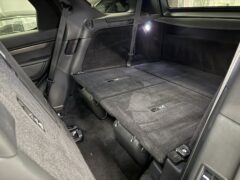 Thumbnail image: Land Rover Discovery 3.0 DV6 HSE Luxury