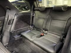 Thumbnail image: Land Rover Discovery 3.0 DV6 HSE Luxury