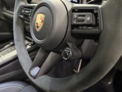 Thumbnail image: Porsche Carrera GTS 4 Coupe