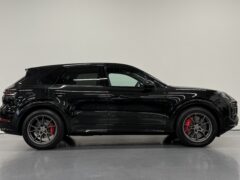Thumbnail image: Porsche Cayenne S 4.0 V8