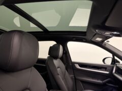 Thumbnail image: Porsche Cayenne S 4.0 V8