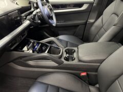 Thumbnail image: Porsche Cayenne S 4.0 V8