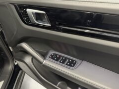 Thumbnail image: Porsche Cayenne 3.0 V6 SUV