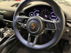 Thumbnail image: Porsche Cayenne 3.0 V6 SUV