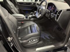 Thumbnail image: Porsche Cayenne 3.0 V6 SUV