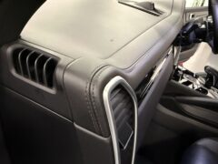 Thumbnail image: Porsche Cayenne 3.0 V6 SUV