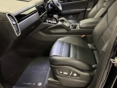 Thumbnail image: Porsche Cayenne 3.0 V6 SUV