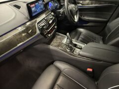 Thumbnail image: Alpina D5S AWD