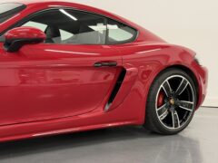 Thumbnail image: Porsche Cayman GTS PDK
