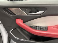 Thumbnail image: Jaguar I-Pace 400 HSE