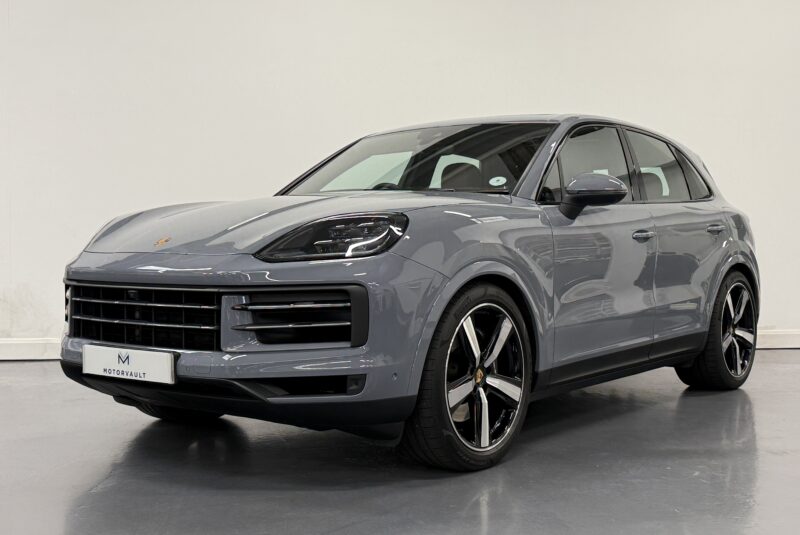Porsche Cayenne 3.0 V6 E Hybrid 25.9 KwH - for sale at MotorVault