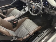 Thumbnail image: Porsche 911 R