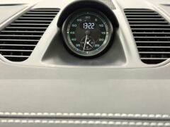 Thumbnail image: Porsche 911 R