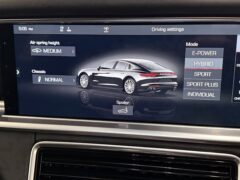 Thumbnail image: Panamera 4 2.9 V6 E Hybrid