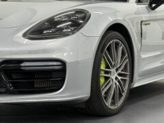 Thumbnail image: Panamera 4 2.9 V6 E Hybrid