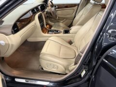 Thumbnail image: Jaguar Soverign 4.2 V8