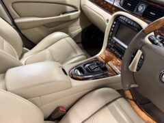 Thumbnail image: Jaguar Soverign 4.2 V8