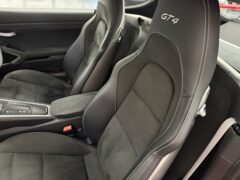 Thumbnail image: Porsche Cayman GT4 PDK