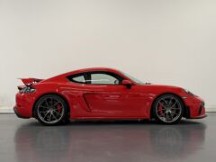 Thumbnail image: Porsche Cayman GT4 PDK