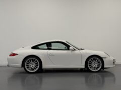 Thumbnail image: Porsche 911 997.2 Carrera Manual